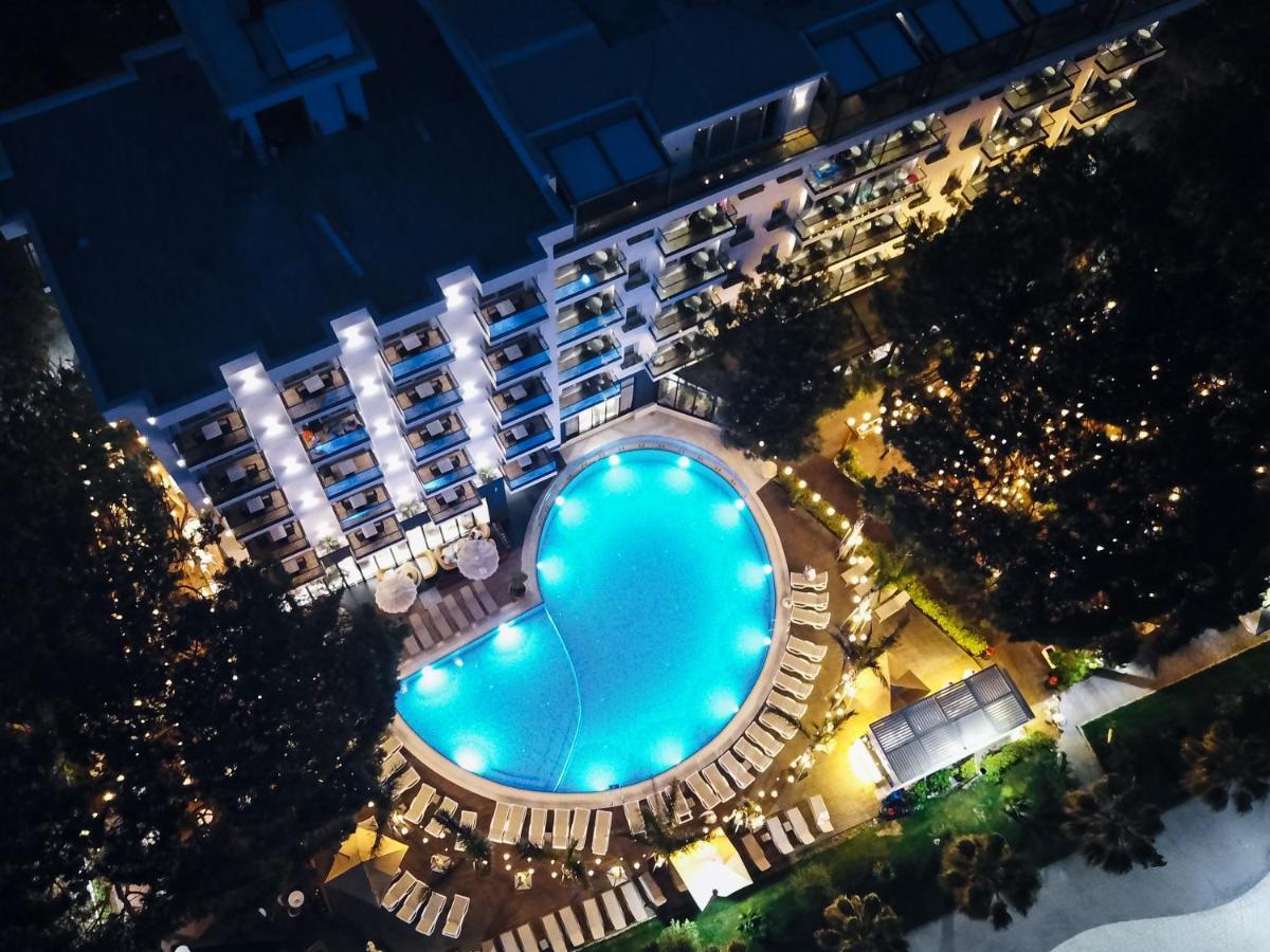 Vm Resort & Spa Golem  Eksteriør billede