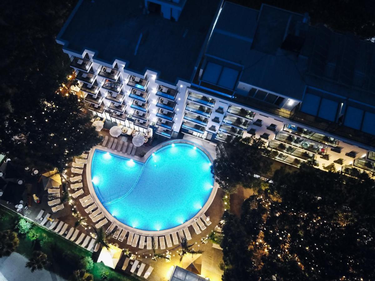 Vm Resort & Spa Golem  Eksteriør billede
